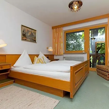 Waldschaenke Hotel